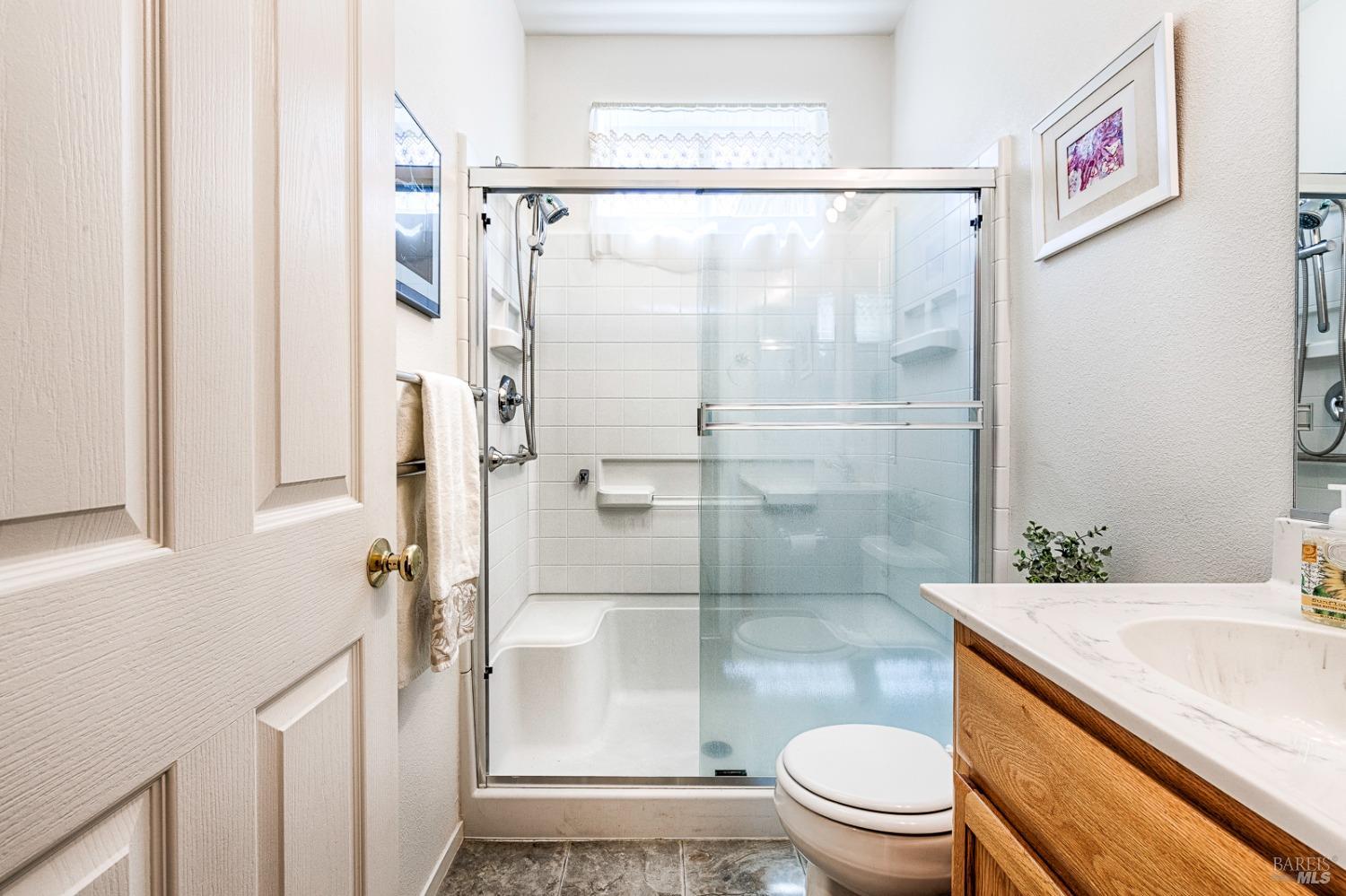 9037 Oak Trail Cir