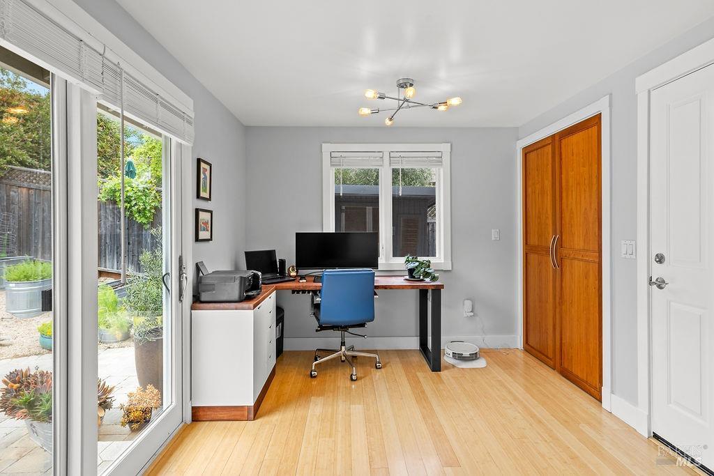 429 Oak Brook Lane