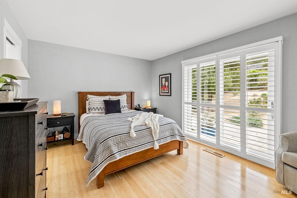 429 Oak Brook Lane