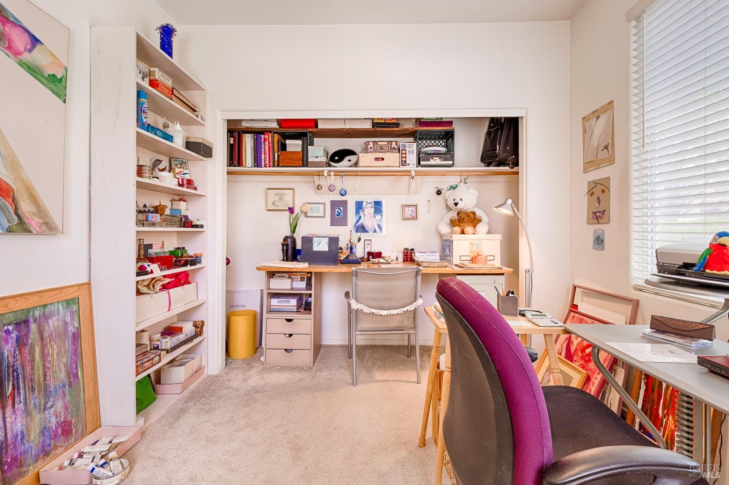9037 Oak Trail Cir