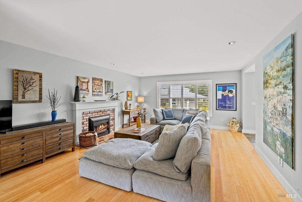 429 Oak Brook Lane