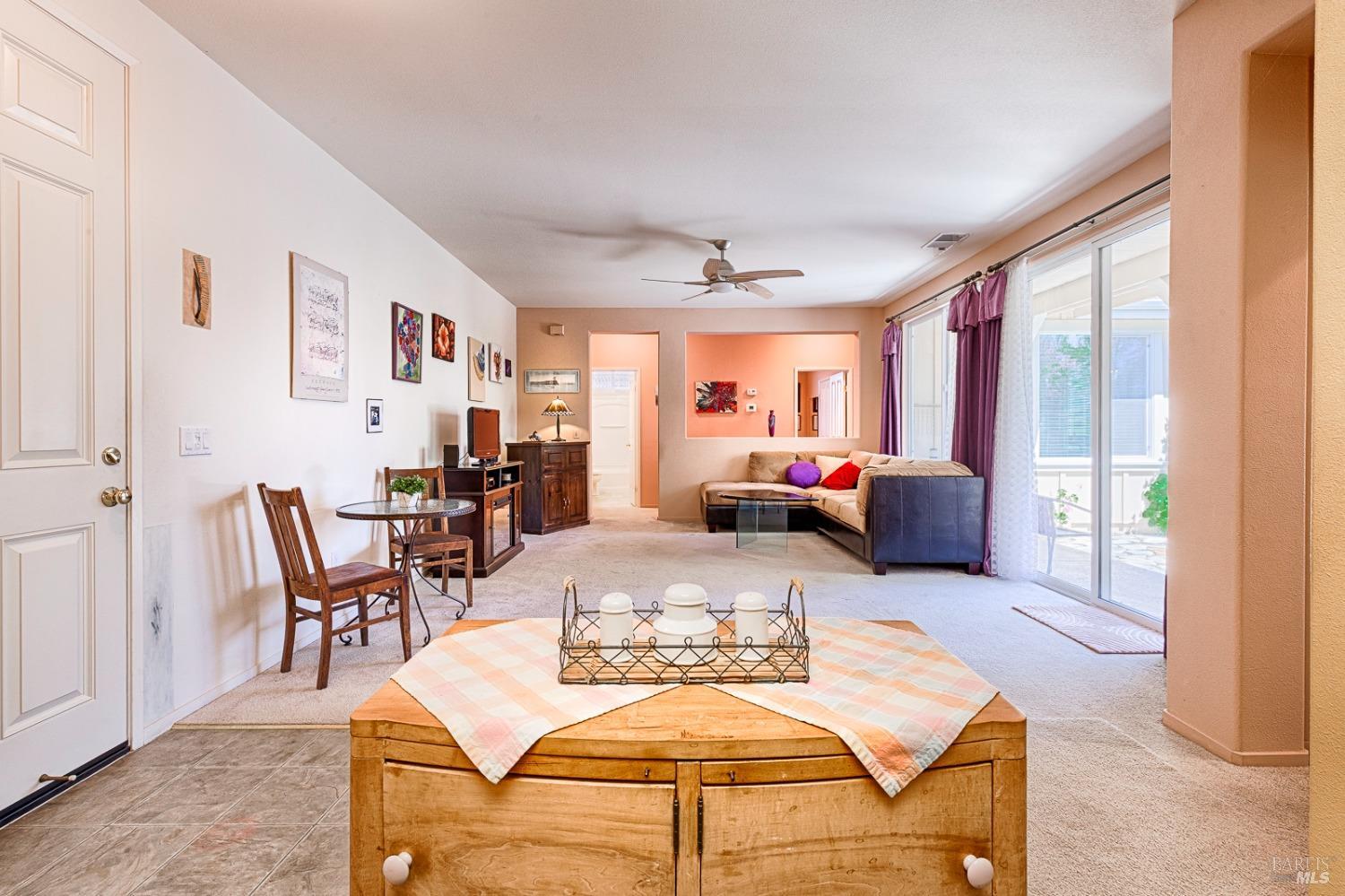9037 Oak Trail Cir