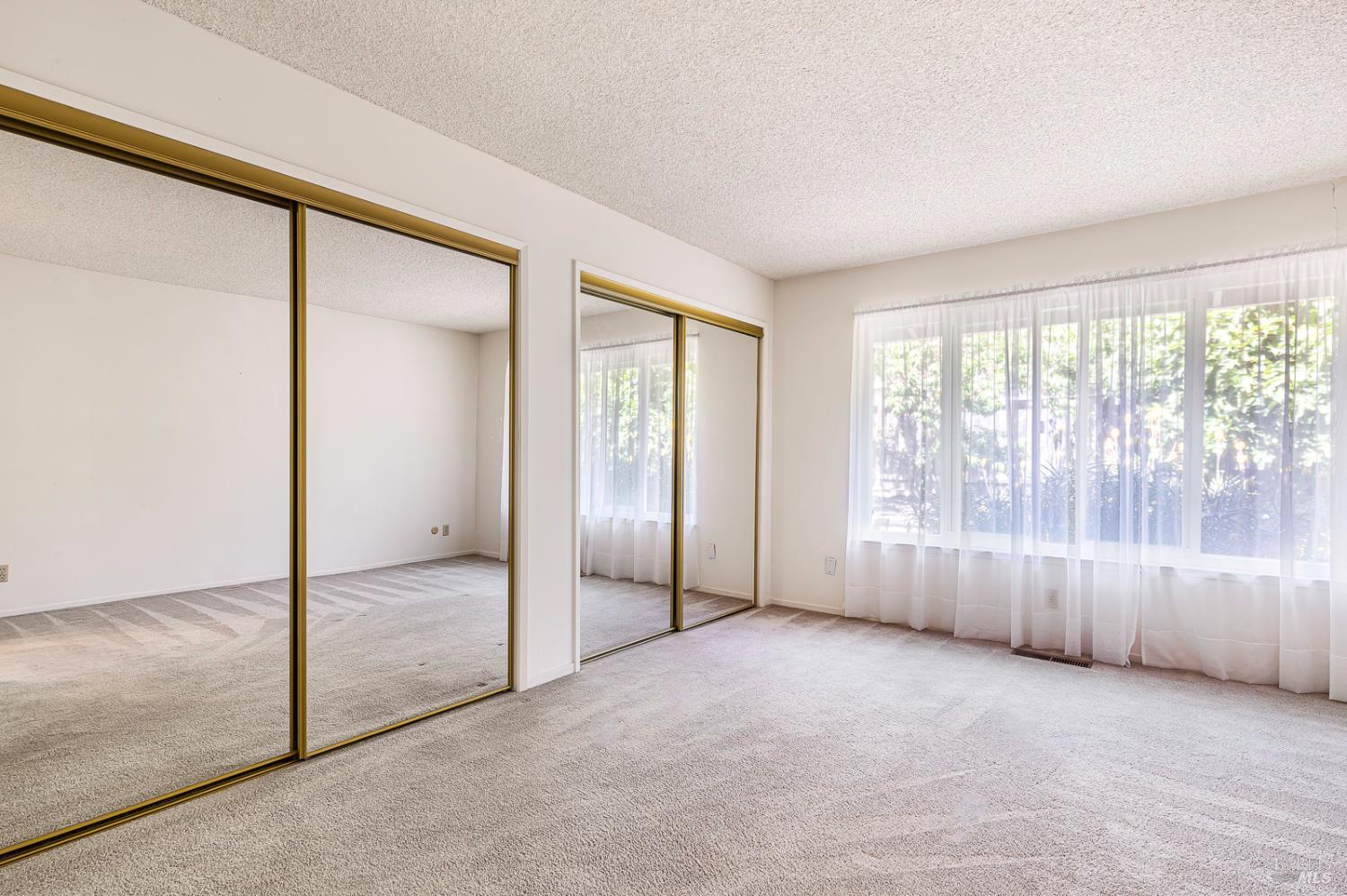 130 Valley Lakes Drive