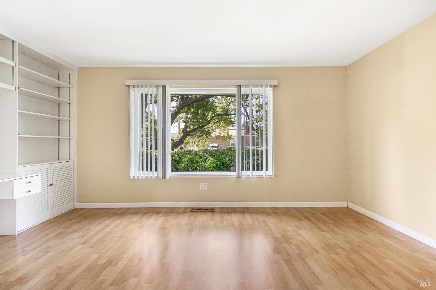 160 Oak Shadow Drive