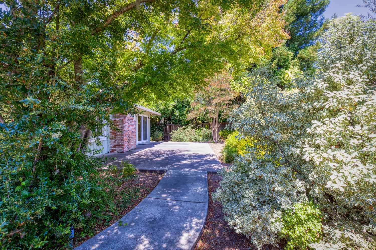 160 Oak Shadow Drive