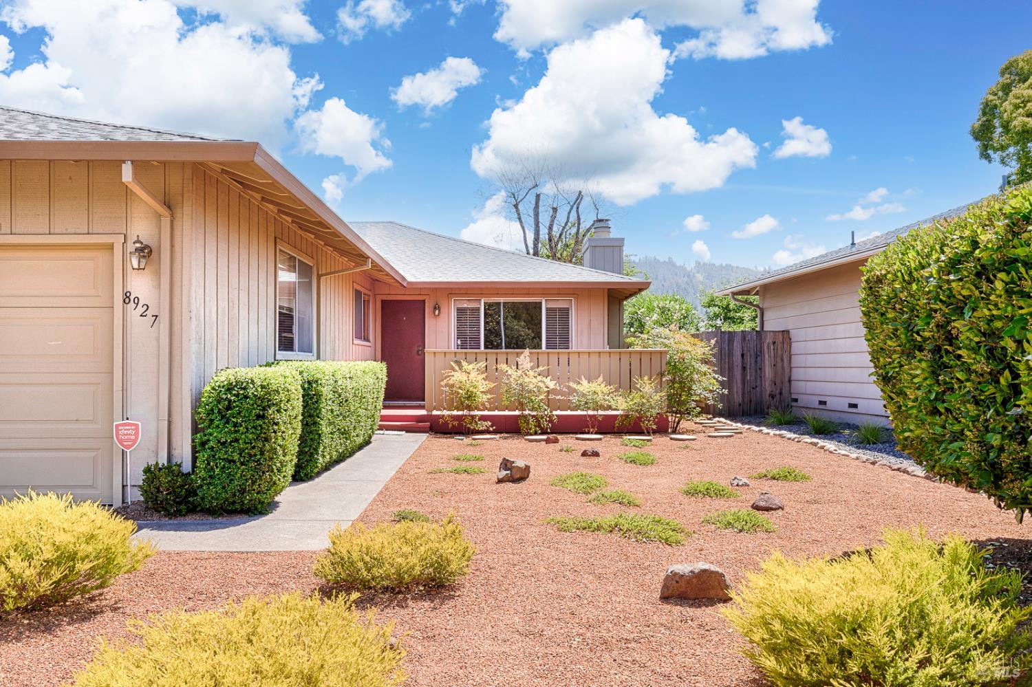 8927 Oak Trail Drive