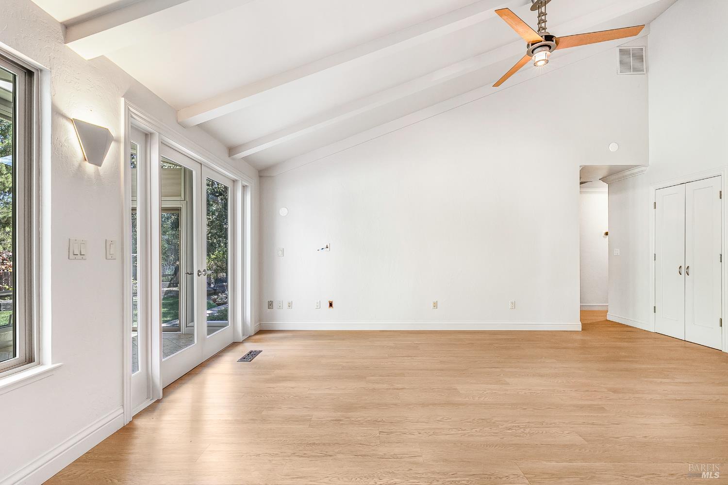 8862 Oak Trail Place