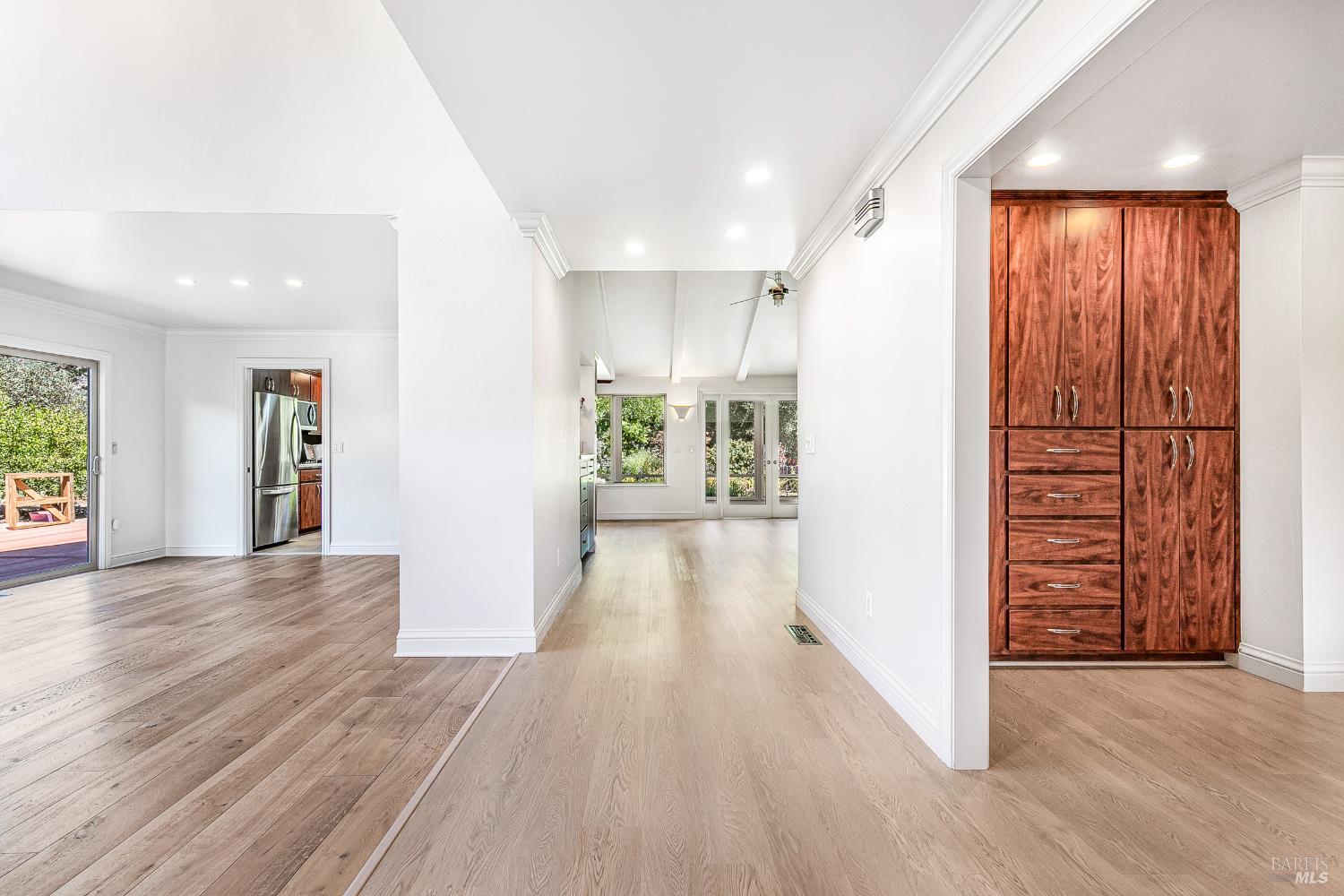 8862 Oak Trail Place