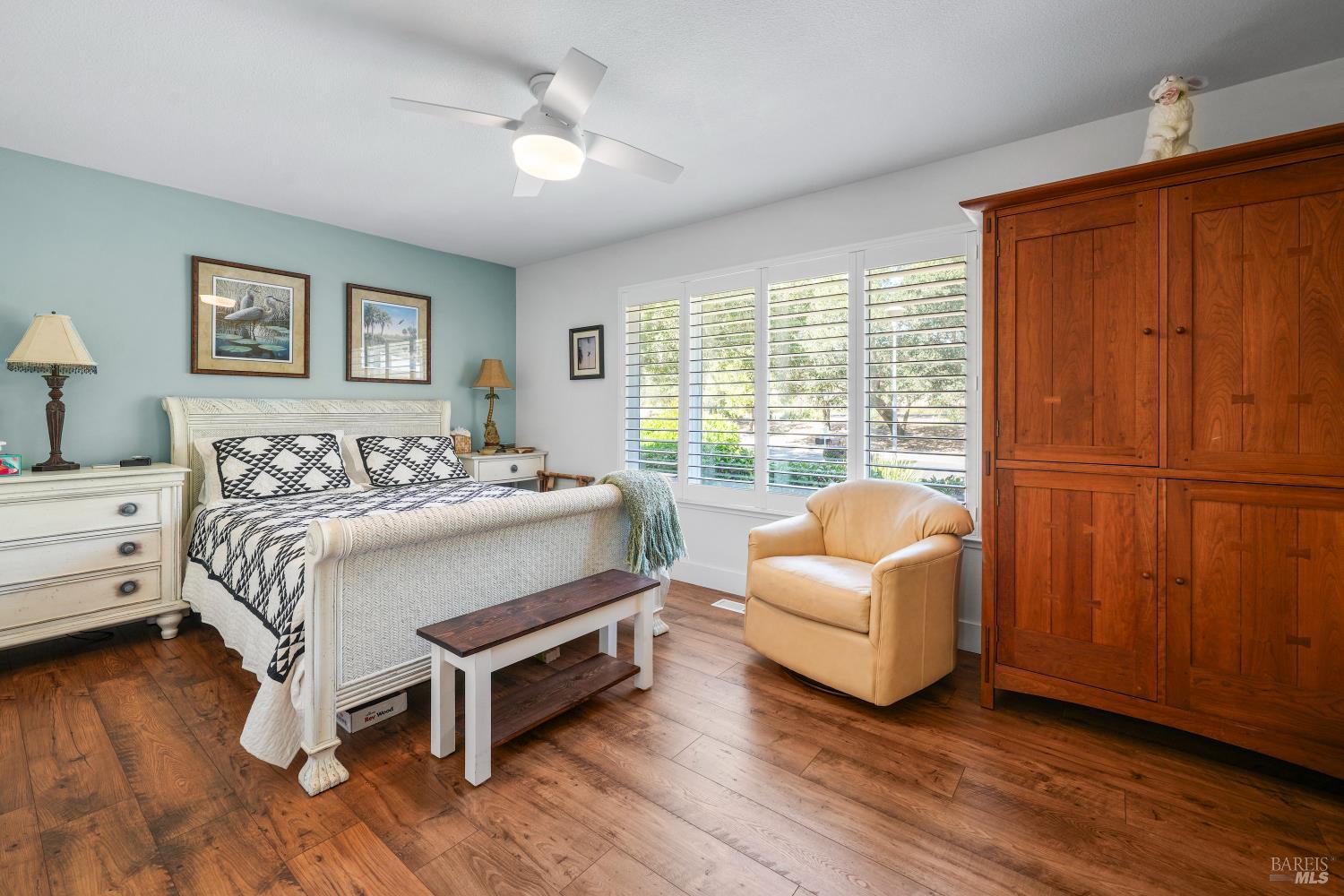 6493 Meadowridge Court