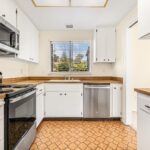 312 Oak Leaf Circle