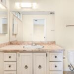 312 Oak Leaf Circle
