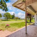 312 Oak Leaf Circle