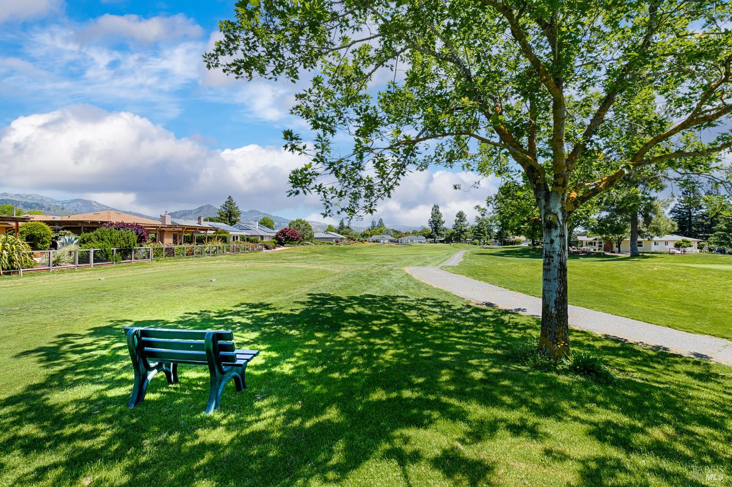312 Oak Leaf Circle