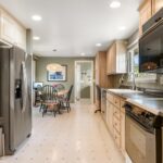 113 Valley Oaks Drive