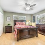 1 Oakgreen St