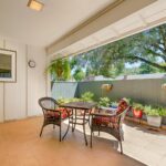 1 Oakgreen St
