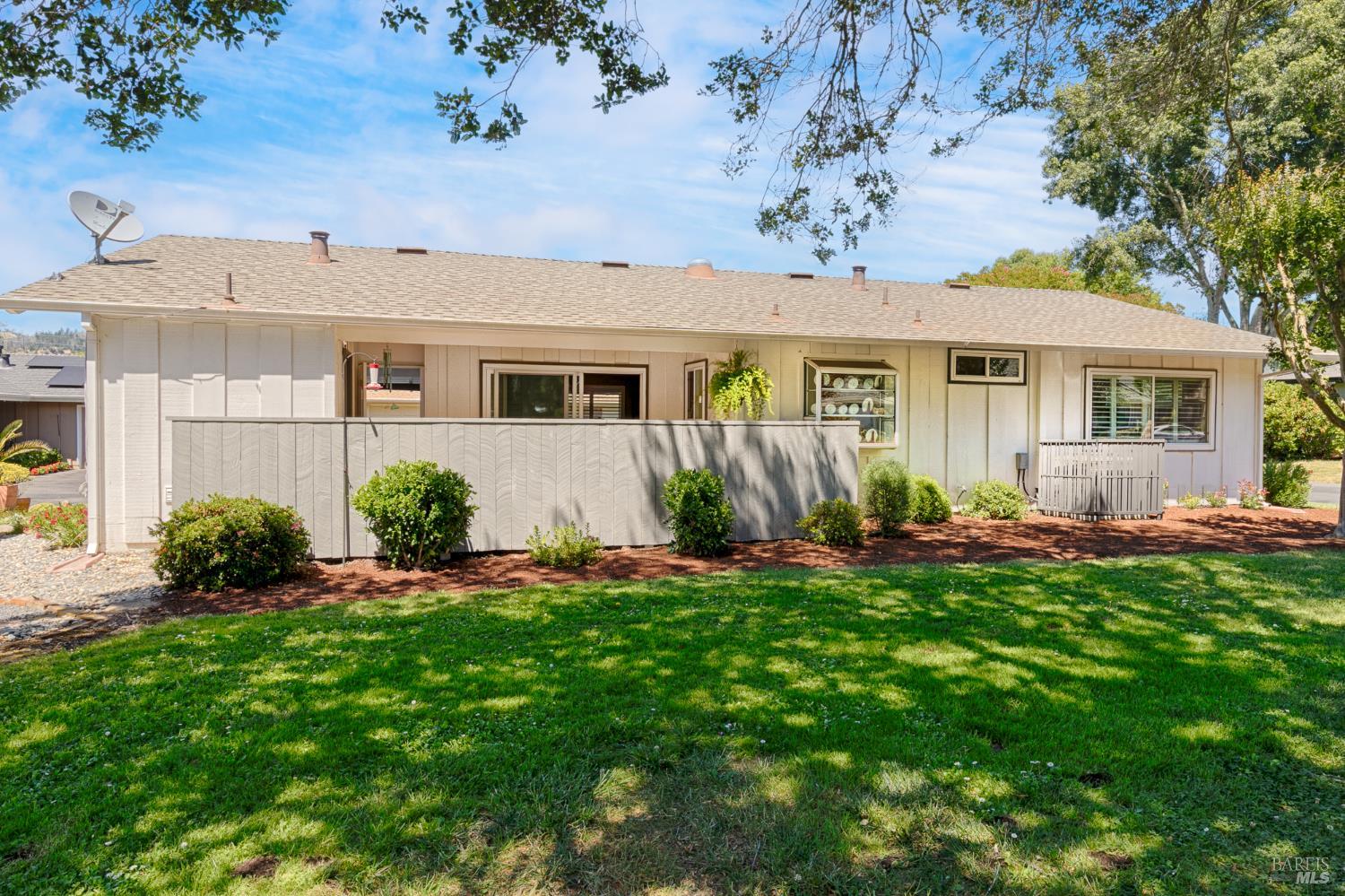 1 Oakgreen St